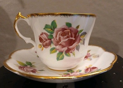 Tea Cup And Saucer, Salisbury, Bone China England, Julianna Rose Very Pretty
