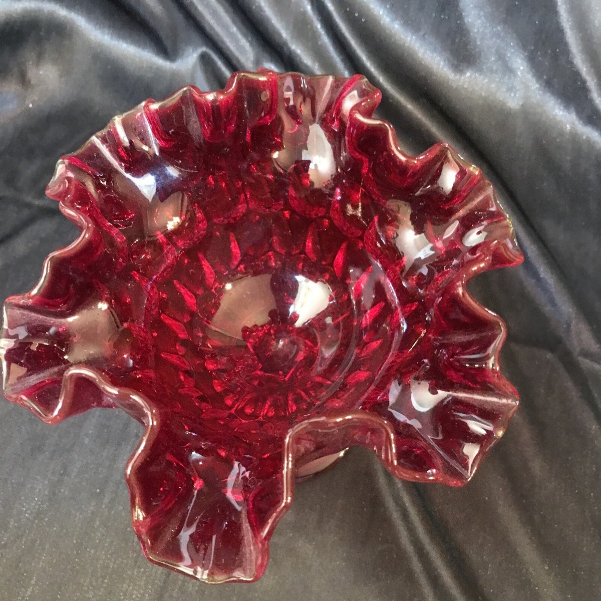 フェントン アンベリーナ フリルエッジ ホブネイル キャンディディッシュ Vintage Fenton Cranberry/pink Hobnail Opalescent Ruffled