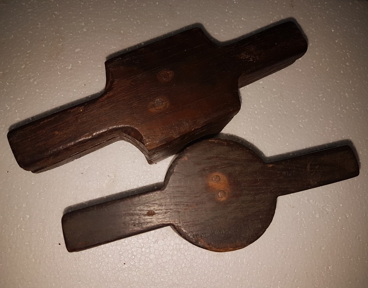 Antique Wooden hand pressing Juicer Lemon Squeezer part Kitchen tool  India-2pc