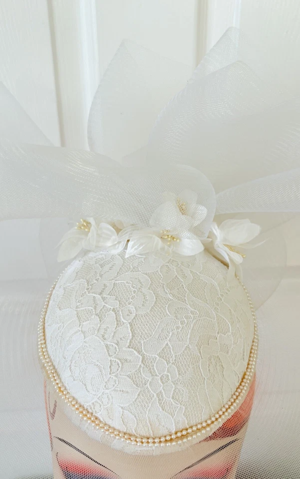 Sombrero Fascinador Blanco Vintage Años 70 80 Sonni San Francisco Boda Derby O/S Foto 4 de 4