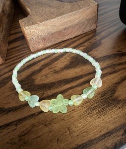 Beachy Frosted Flower Elastic Stretch Women’s Anklet With Glass Beads-Size 9