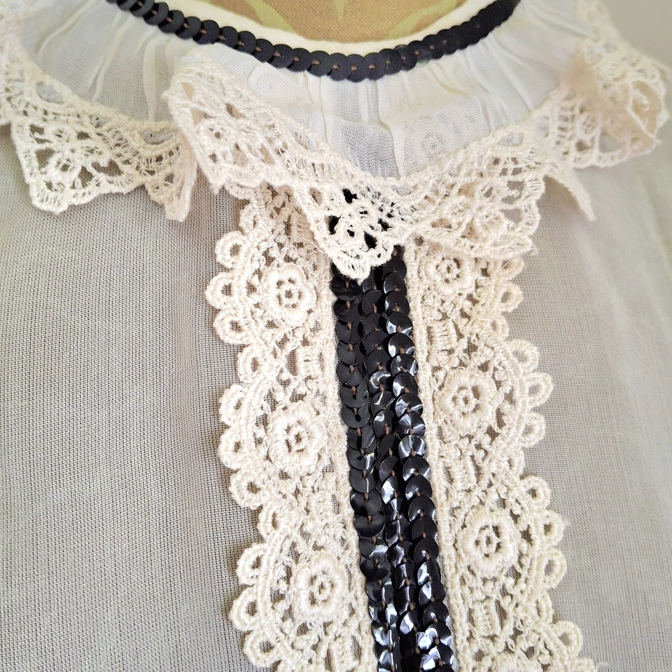 Antigua RARA Blusa Principios de 1900 Inserto Corpiño Encaje Volantes Cuello Lentejuelas Negras  Foto 3 de 4