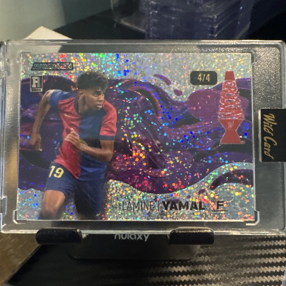 Коллекционные карточки Lamine Yamal - огромный выбор по лучшим