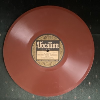 Vocalion Loose Feet The Great White Way Blues Memphis Five Record 14527 Brown