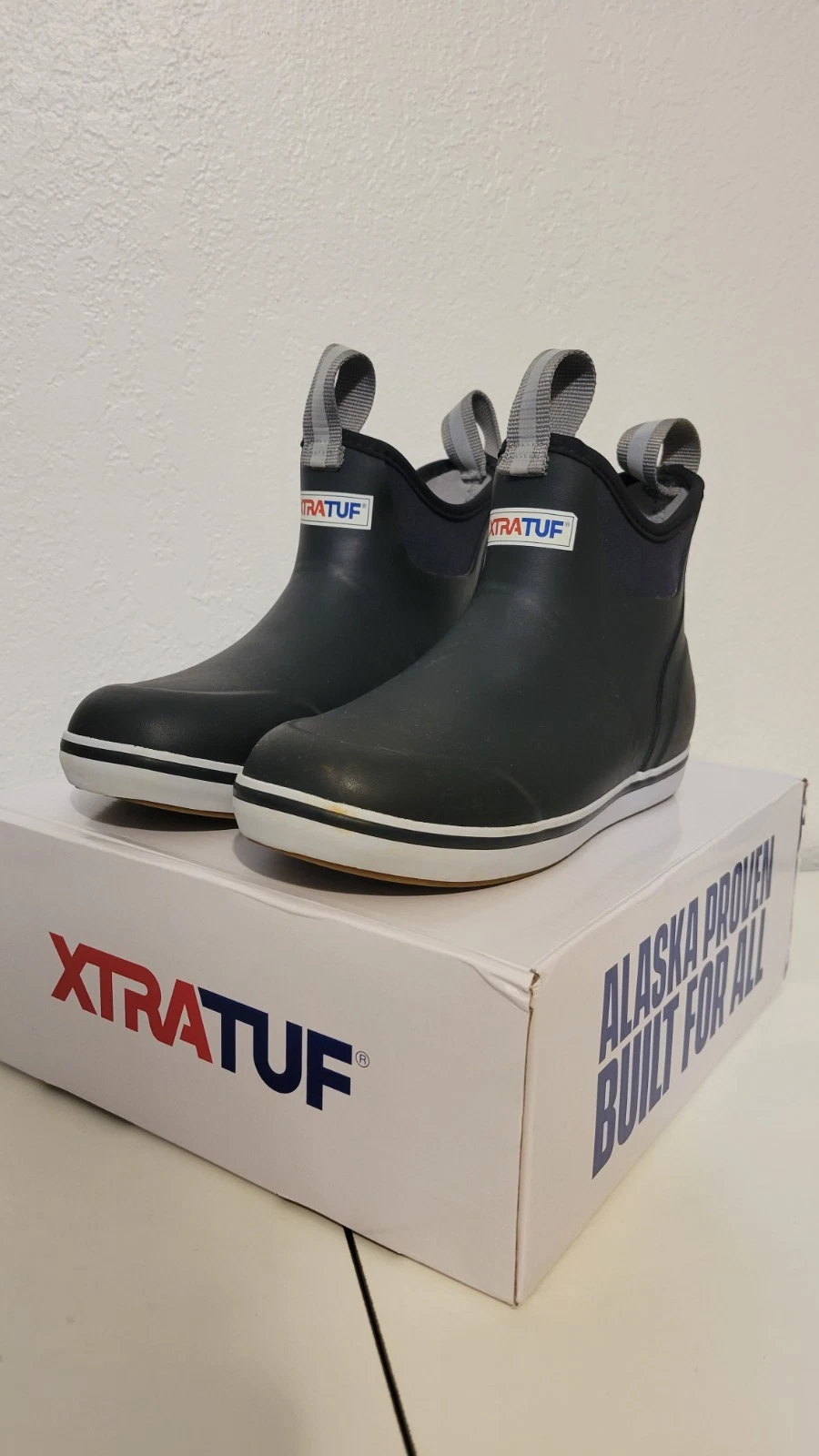 Xtratuf Womens 6 Deck Boots Worn Twice!