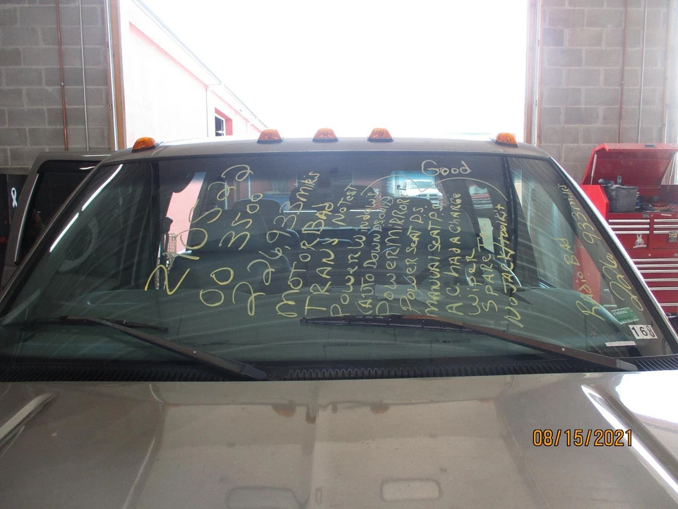 Б/у правый задний фонарь в сборе подходит: 2000 Chevrolet 3500 пикап Fleetside справа - Изображение 4 из 4