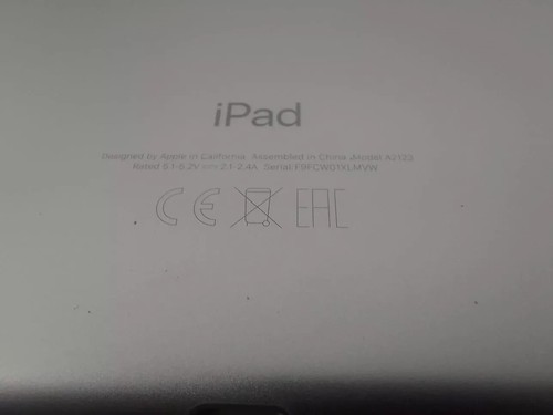 iPad Air 3rd Gen. 256GB Wi-Fi & Cellular Unlocked 10.5 in - SILVER With Touch ID - Afbeelding 12 van 13