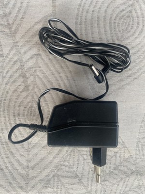 Netzteil, Steckernetzte Einhell gebraucht  input: 230 V,  output: 15 V, 450 mA,