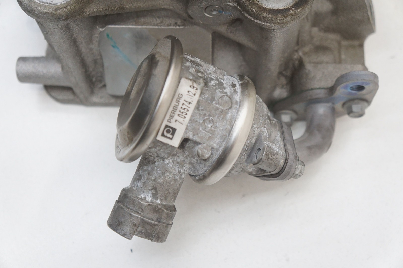 McLaren GT 2022 RIGHT Cylinder head P/N 14F0797CP