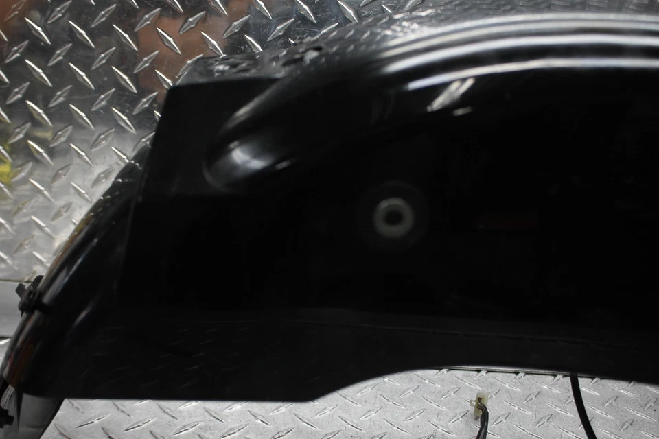 2007 SUZUKI GZ250 REAR WHEEL FENDER W/ TAILIGHT & LEFT/RIGHT TURN SIGNALS - Imagem 2 de 4