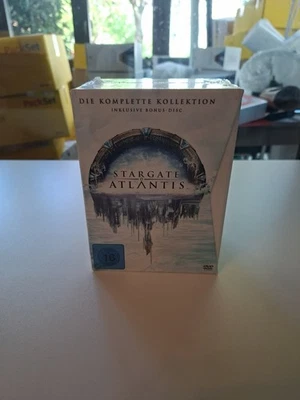 Stargate: Atlantis - Die komplette Kollektion (inkl. Bonus-Disc) [26 DVDs] GEP - Bild 1 von 4