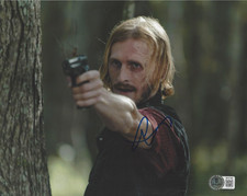 AUSTIN AMELIO SIGNED 'THE WALKING DEAD' DWIGHT 8x10 PHOTO BECKETT BAS COA