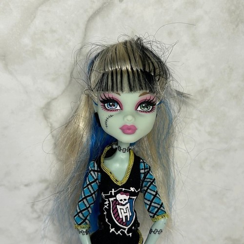 Monster High Ghoul Spirit Frankie bambola Mattel con vestito e orecchini - Foto 4 di 9