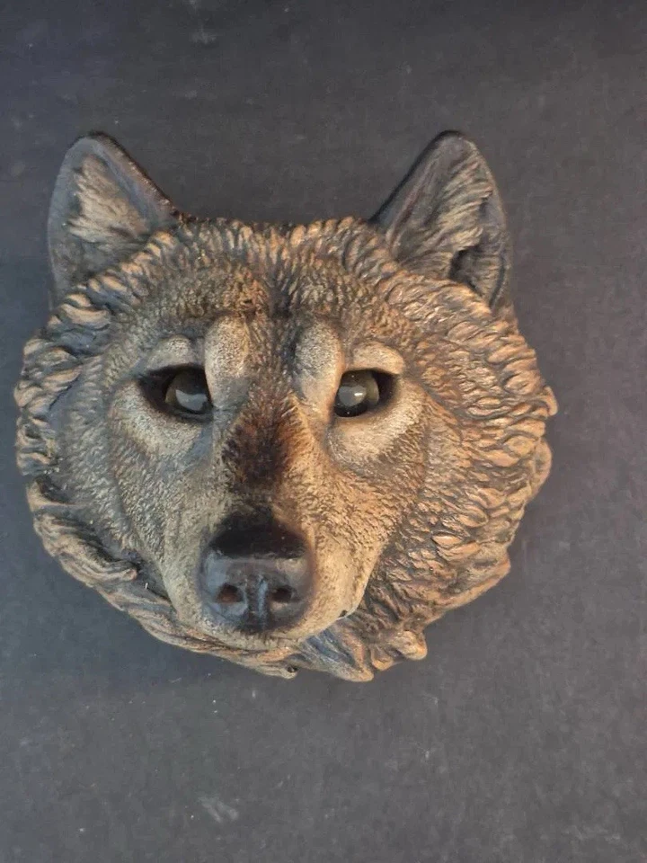 Aplique Windstone Editions Wolf ojos de vidrio - diseño M. Pena - montaje en pared - luz de té Foto 4 de 4