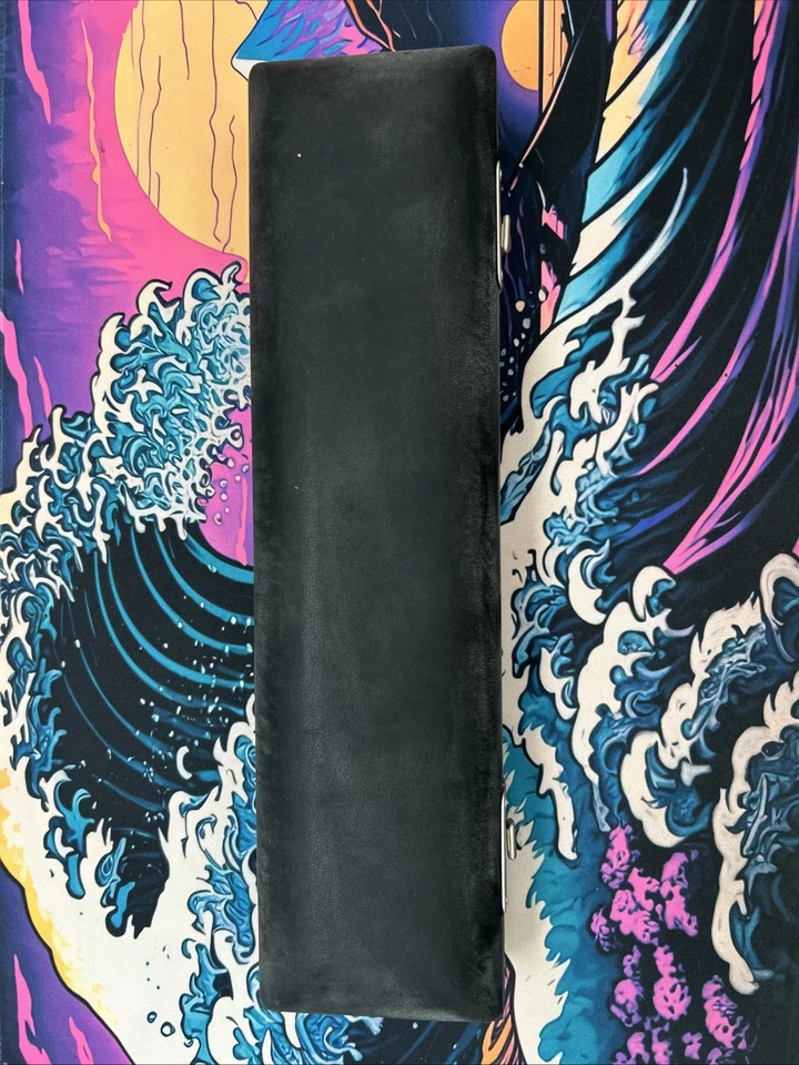 Flauta Perla Transversal Plateada con Paño de Limpieza y Estuche. Foto 4 de 4