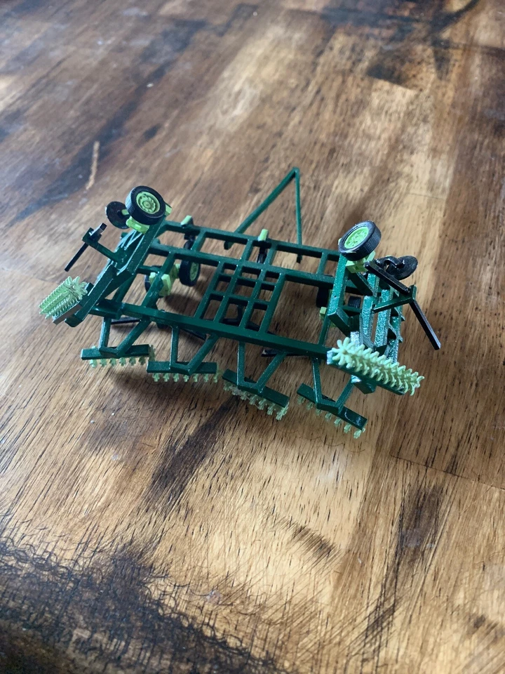 1/64 Custom Green 5shank Bladeplow Farm Toy - Image 4 of 4