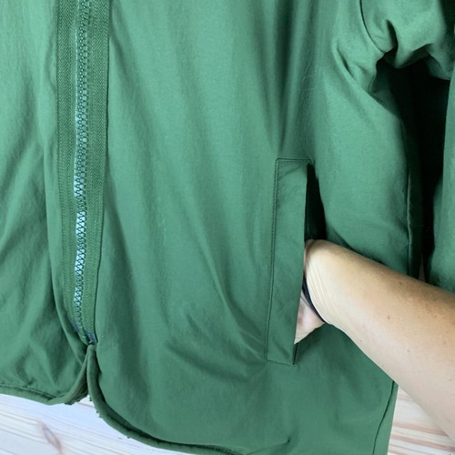 Chaqueta Sherpa Topo Designs Recortada Pila Alta Pequeña Reversible Verde Oscuro Exterior - Imagen 10 de 13
