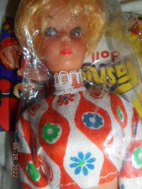 SUPER SCARCE SUPER RARE LILI CLONE DOLLS SET OF 4 SOLD ONLY IN FRANCE , EUROPE 