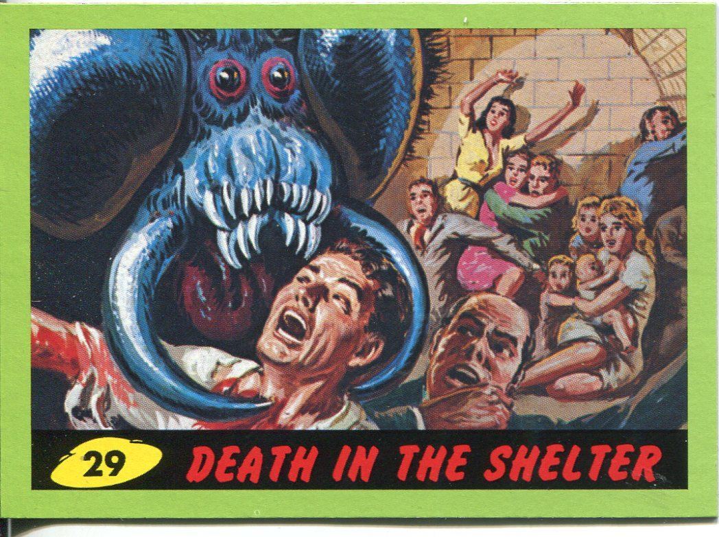 Mars Attacks Heritage Green Parallel Base Card #29 Death in the