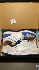 nike sb dunk low porcelain