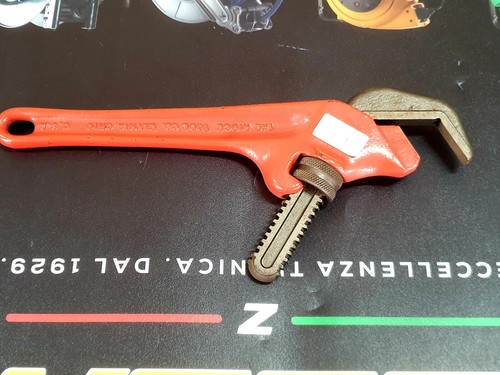 GIRATUBI RULLINO ANGOLATO GANASCIA LISCIA DA 250 MM GHISA MOD. E110 RIDGID 31305 - Foto 3 di 5