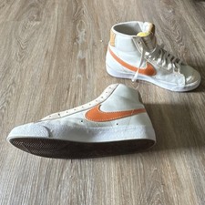 Nike Classics Cream Orange And White Color Wa...