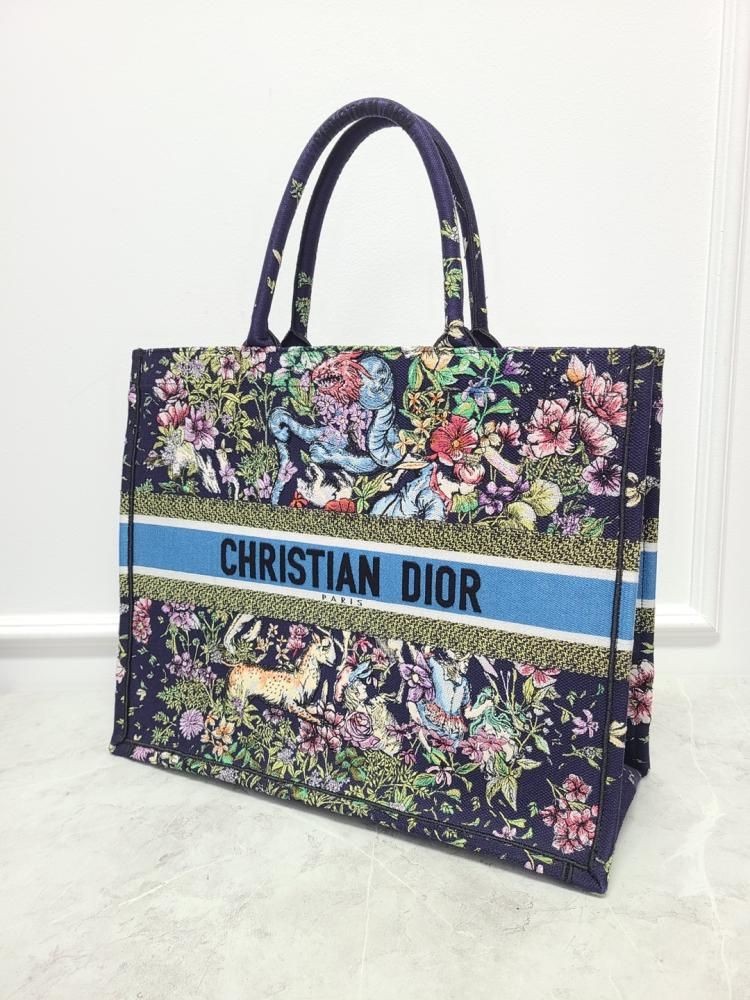 【海外限定のラージサイズカラー★】Dior Book Tote org.jpg