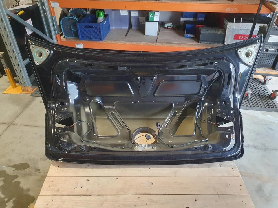 VOLKSWAGEN PASSAT BOOTLID/TAILGATE BOOTLID, 3C/MK6 B6, SEDAN, NON SPOILER TYPE, - image 3 of 4