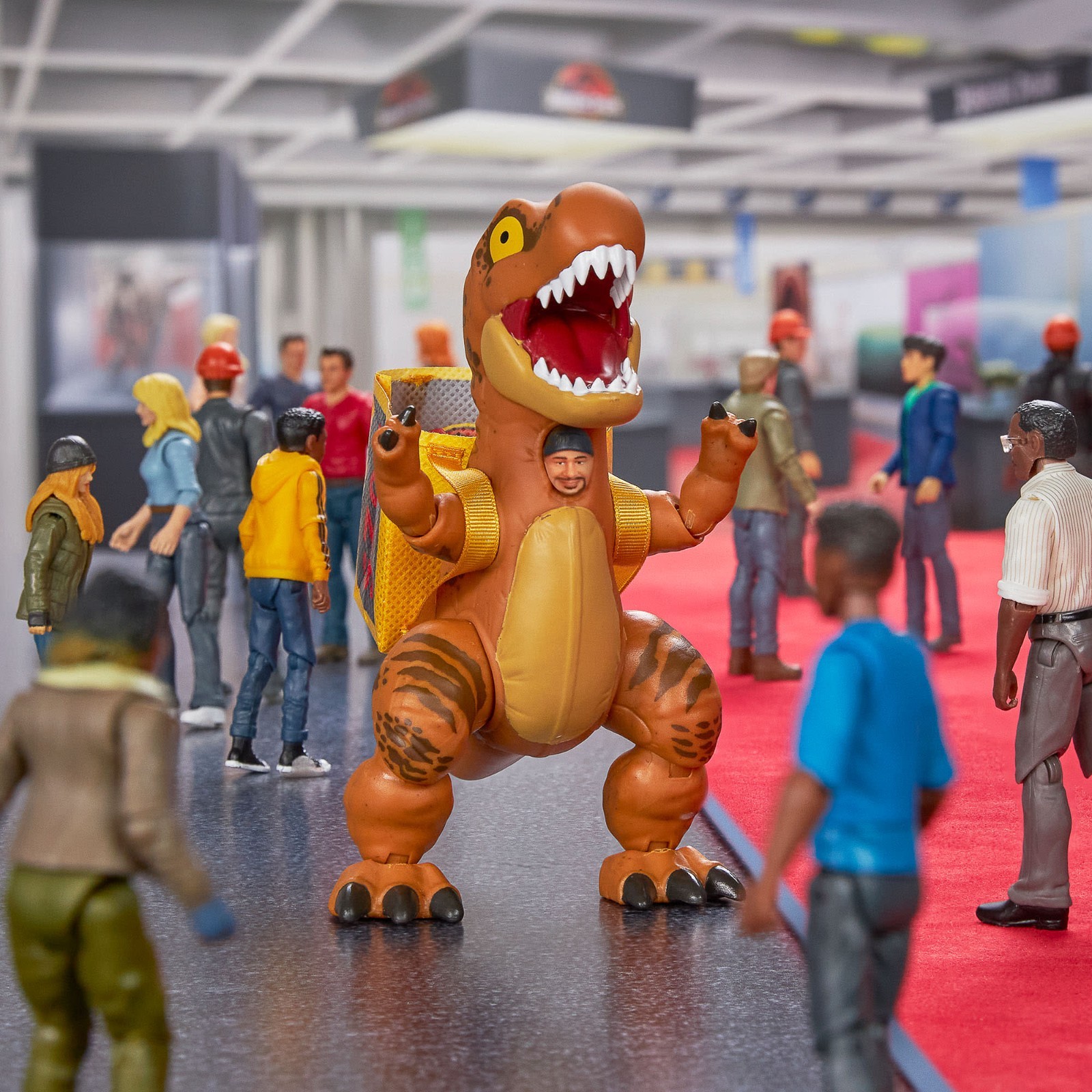 Jurassic World Tyrannosaurus Rex Convention Crasher SDCC 2025 NEW *IN STOCK*