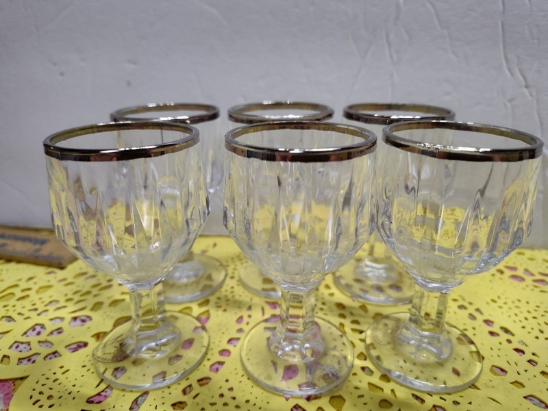 6  Stem Wine Glasses J Preziosi Italy 2oz. Platinum/Silver Rim 3" Tall