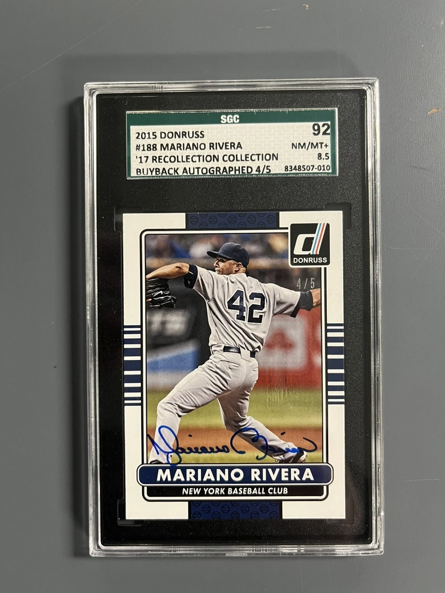 Panini Mariano Rivera Autographed Baseball Sports Trading Cards