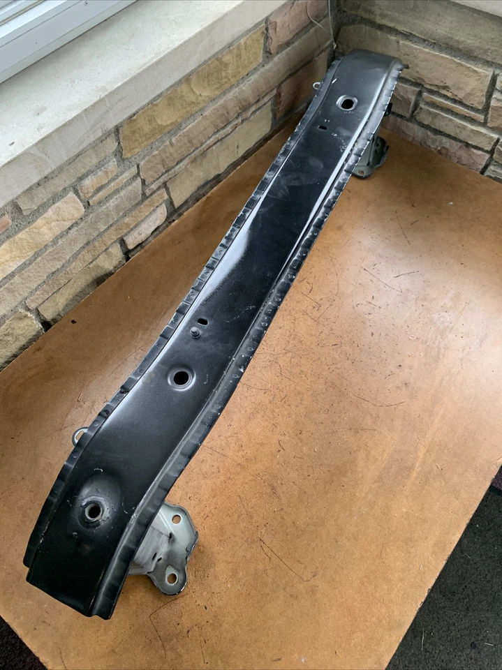 Barra de refuerzo delantera Volvo C30 C70 2008-2013 31353949 OEM Foto 2 de 4