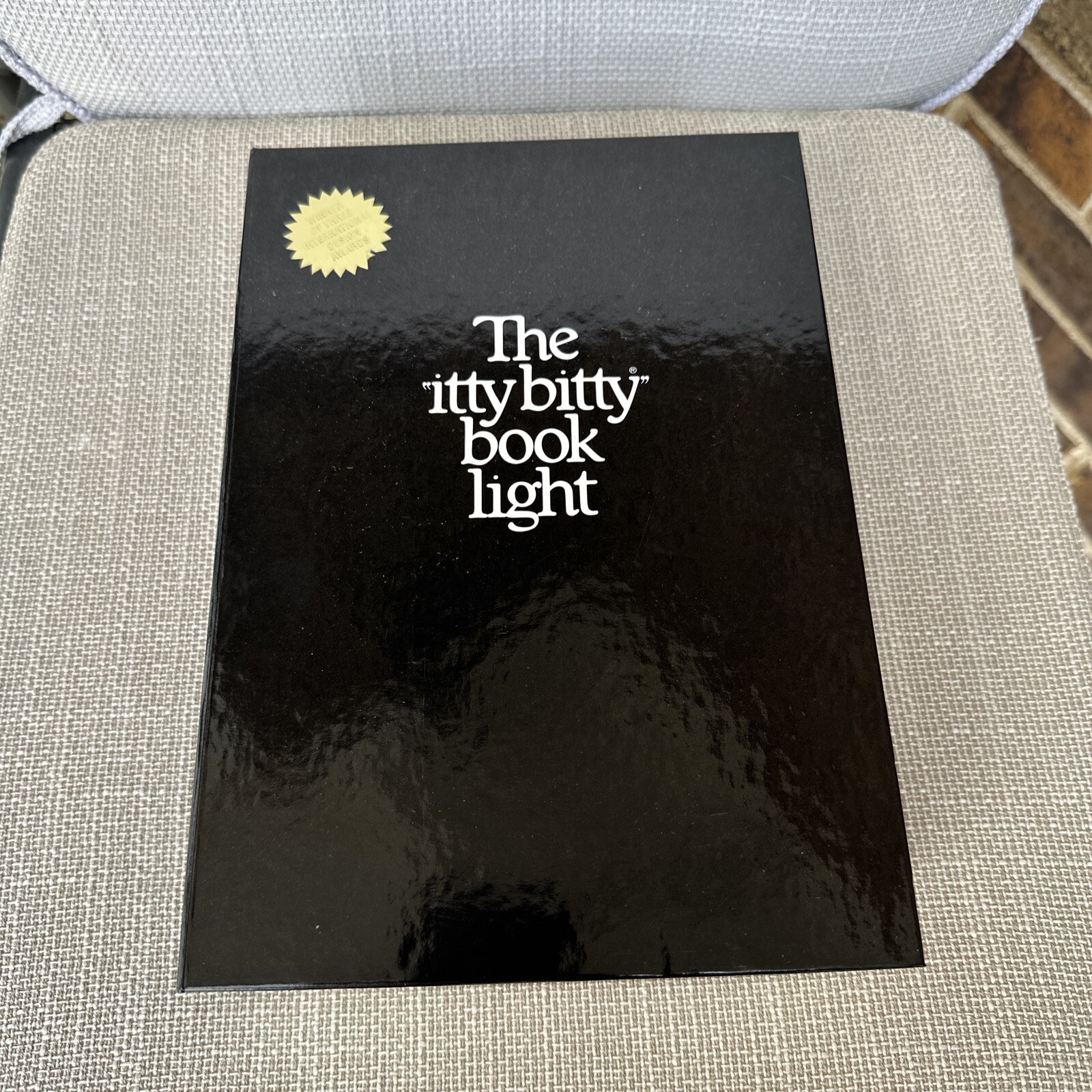 The Original Itty Bitty Book Light 1982 Zelco Model 10013 Reading Books