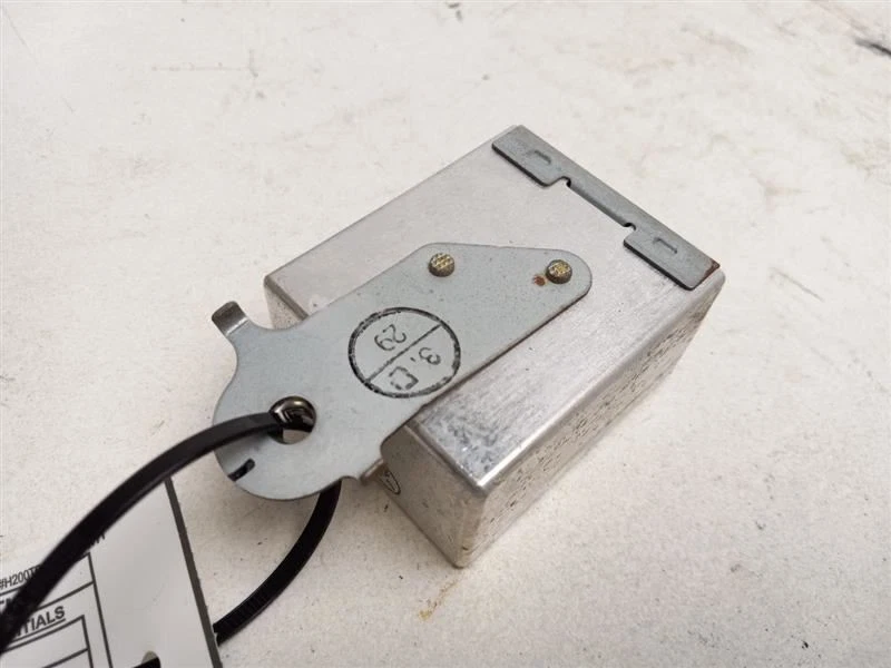 MÓDULO DE CONTROLE DE CRUZEIRO LEXUS RX 300 2000 - 2003 - Imagem 4 de 4