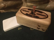 Homely Hen / Poplar Friction Horseshoe Nail Call