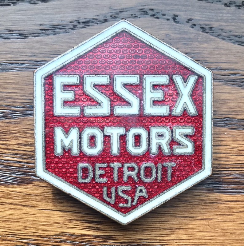 Original Super Nice 1923-1925 ESSEX MOTORS Enamel Radiator Emblem Badge Detroit