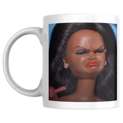 11 Unzen Tasse Ekelhaftes Gesicht Aus den Angeln gehoben Mädchen Puppe Reaktion Virales Meme Sarkastische Geschenke 1