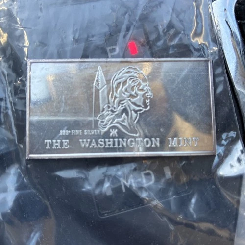 RARE Silver Art Bar 999 Fine The Washington Mint American Flag 20 gram lite tone