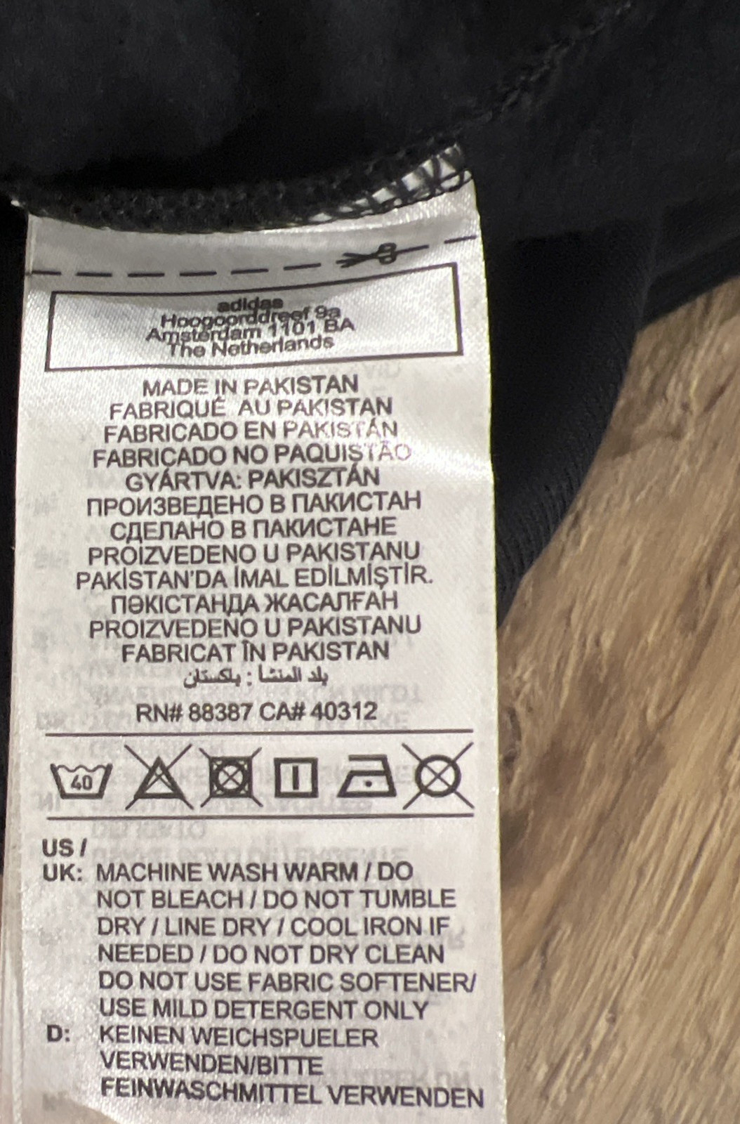 Adidas Men’s Size Medium Tall Essentials Fleece Big Logo Hoodie Black New !