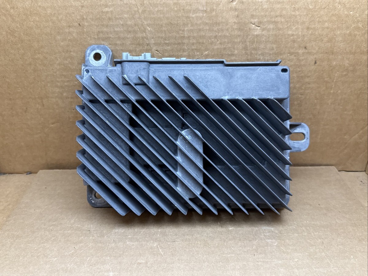 2016-2018 Chevy Chevrolet Malibu Radio Audio Amp Amplifier OEM