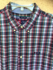 short jeans feminino com tenis