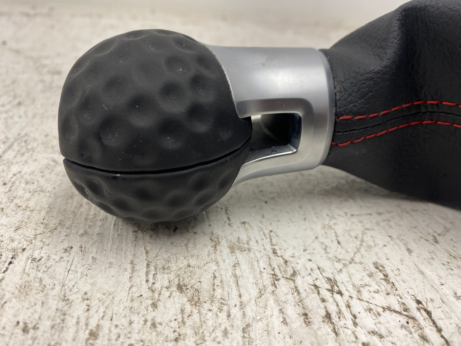 1317 VW GOLF GTI MK6 OEM 6SP MANUAL GOLF BALL SHIFTER BOOT TRIM 5GM711113D eBay