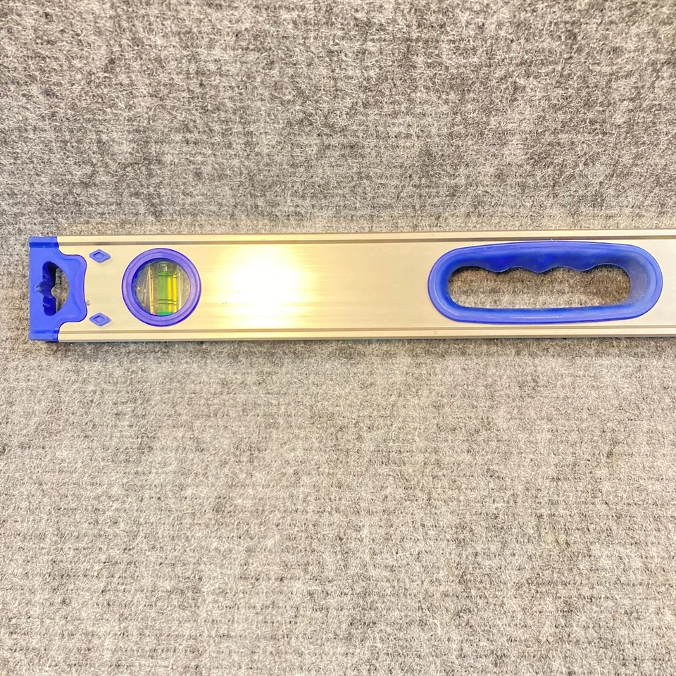 Swanson 48" Spirit Level aluminio ligero Foto 2 de 4