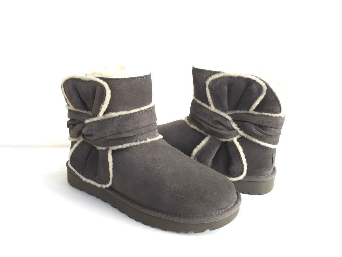Ugg mini bow store spill seam bootie