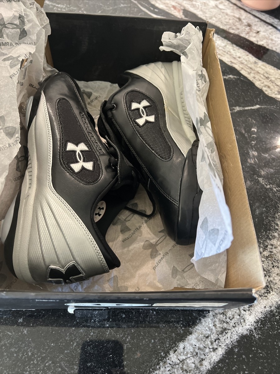Under Armour Men's US 9 Clutch Metal Low ST Baseball Cleats Under Armour Men's US 9 Clutch Metal Low ST Baseball Cleats