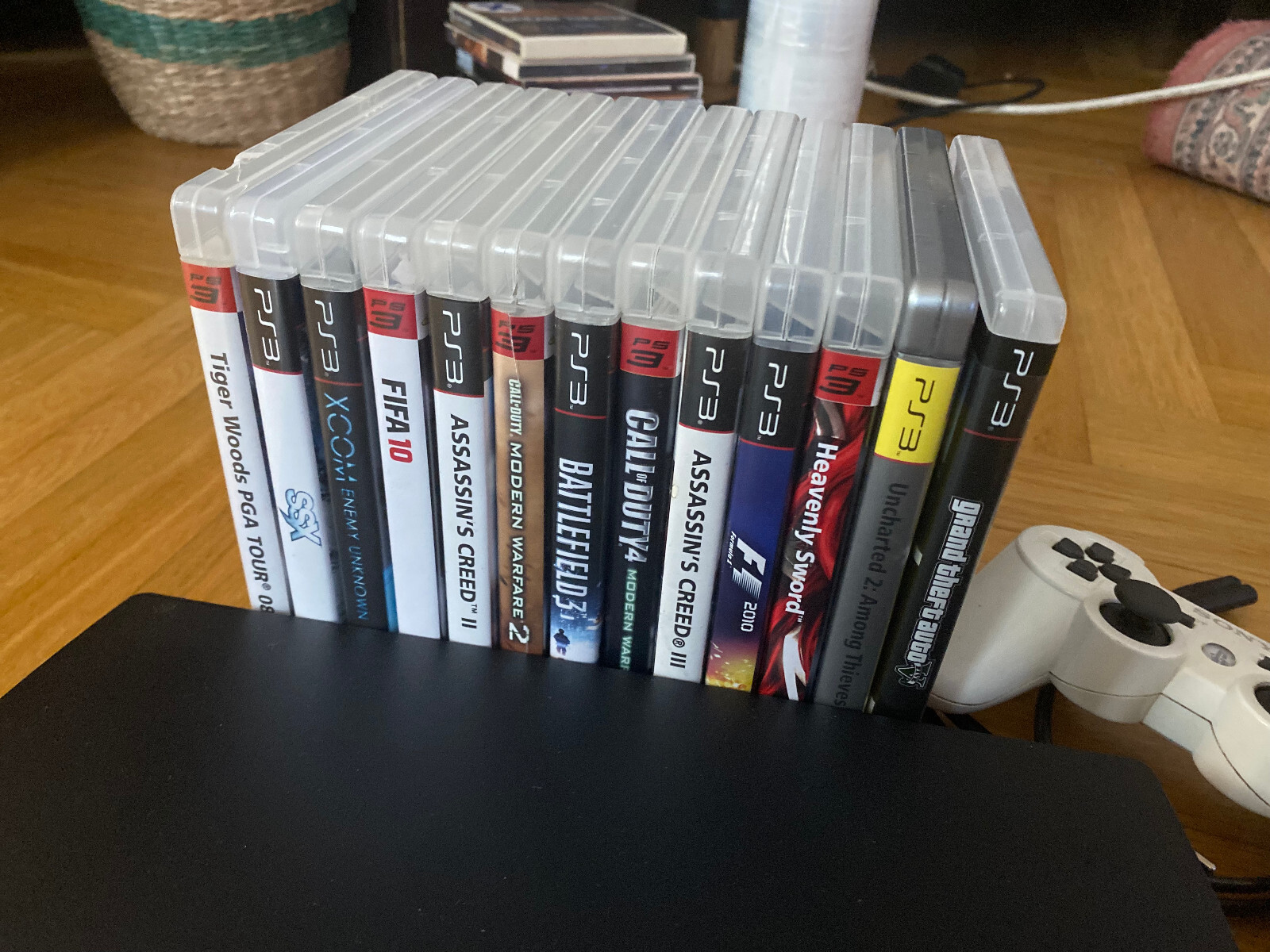 PS3 Slim Konsole schwarz, mit 13 Spielen und 2 Kontrollern! PLAYSTATION