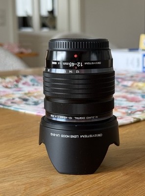 OM SYSTEM M.Zuiko Digital ED 12-45mm 4.0 PRO, neuwertig, Garantie Bis 5/2028