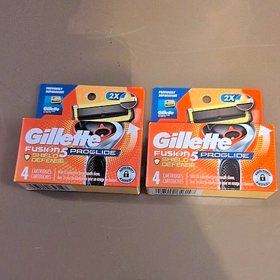 Gillette Fusion 5 ProGlide Shield Defense 8 Count (2 packs of 4) Blade Refills 