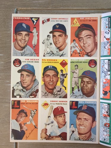 Sports Illustrated Magazine First Issue (Aug. 16, 1954) - Picture 5 of 21