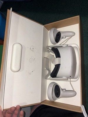 Meta Quest 2 128GB VR Headset WIth Battery Strap, Controllers,  Golf Club Grip